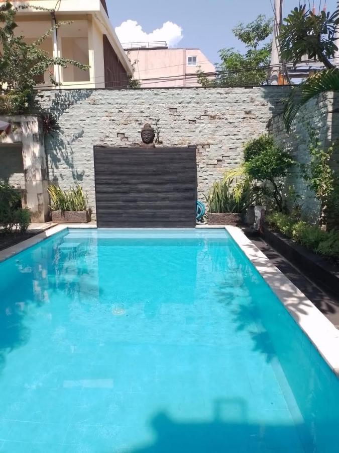 Marinos Place Legian Buitenkant foto