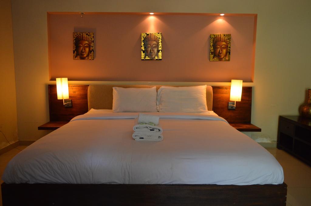 Marinos Place Legian Buitenkant foto