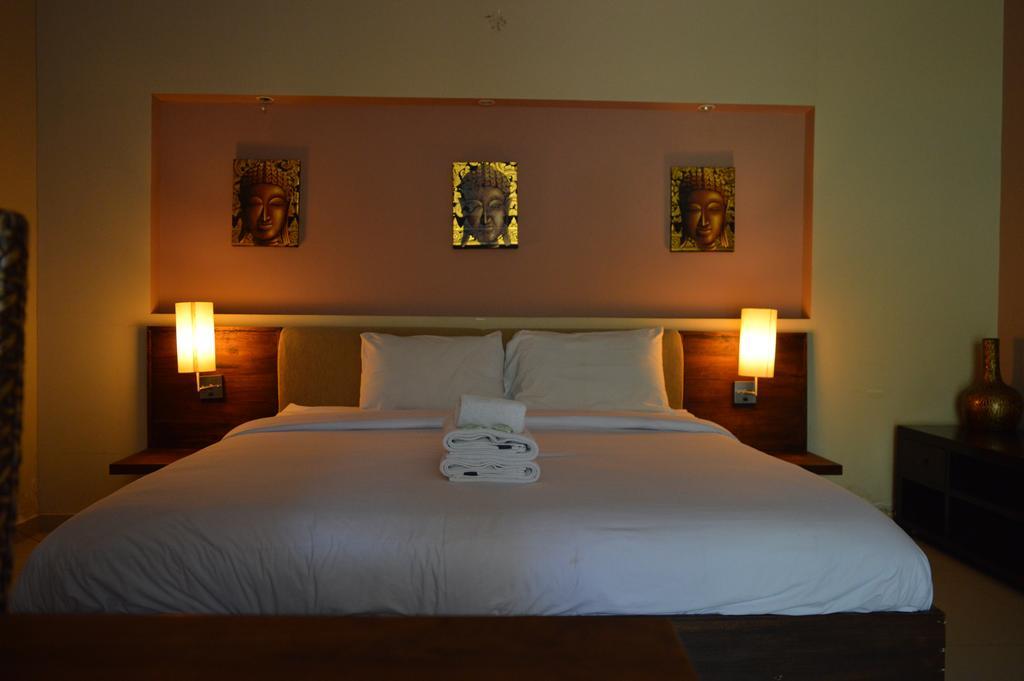 Marinos Place Legian Buitenkant foto
