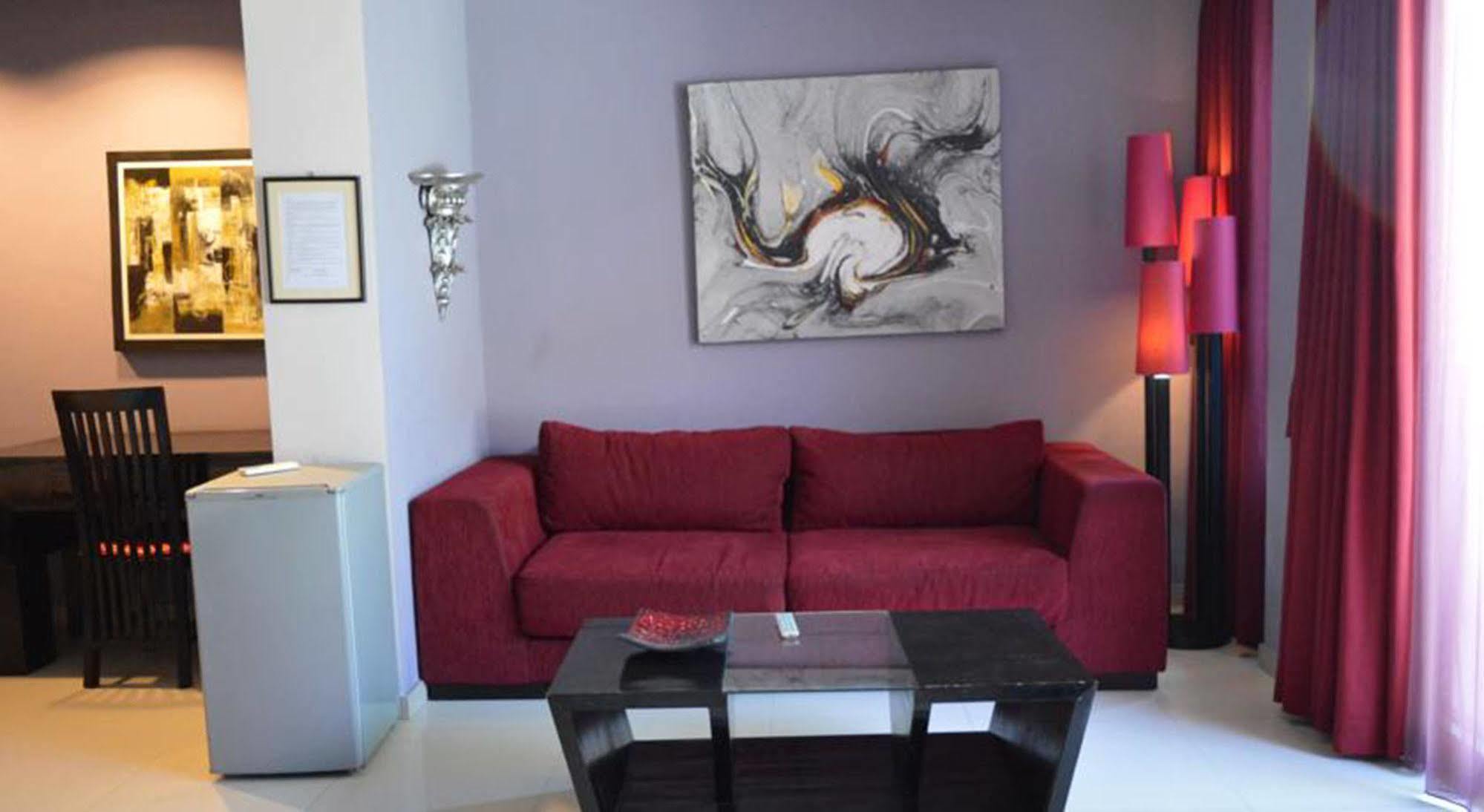 Marinos Place Legian Buitenkant foto